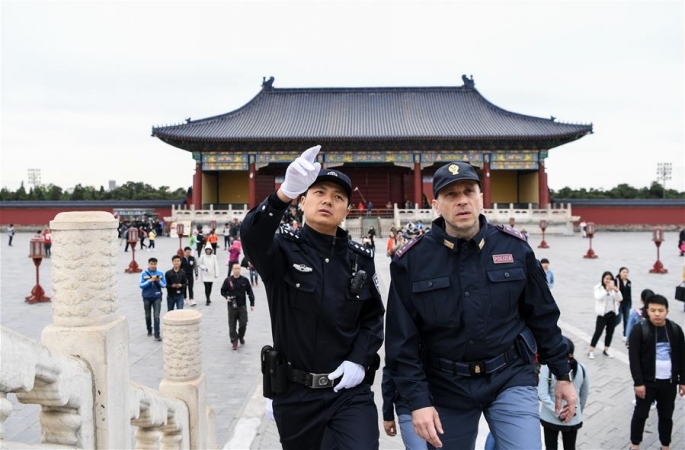 중국-이탈리아, 베이징 톈탄서 합동경찰순시 진행