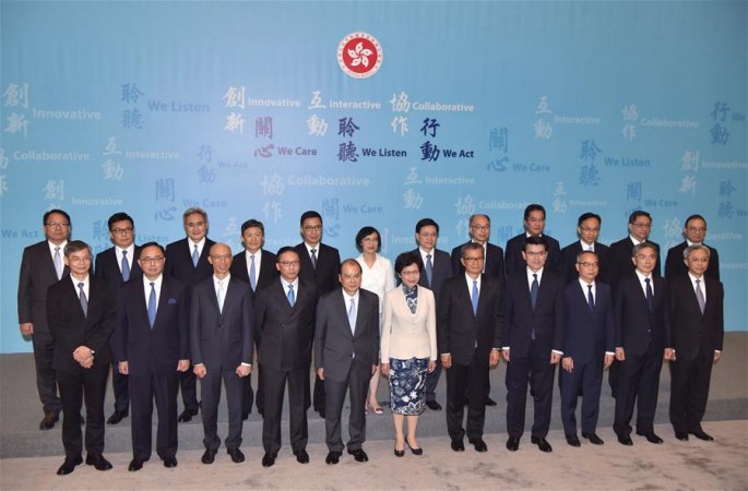 홍콩특별행정구 제5기 정부 주요 관원 처음으로 전원 같이 모습 드러내