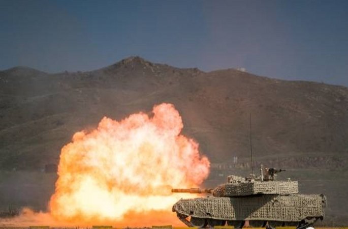 핫 클릭! 중국 최신 육군 전투장비 공개