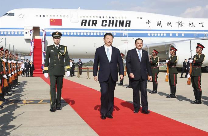 시진핑 주석, 비엔티안에 도착해 라오스인민민주공화국 국빈방문 시작