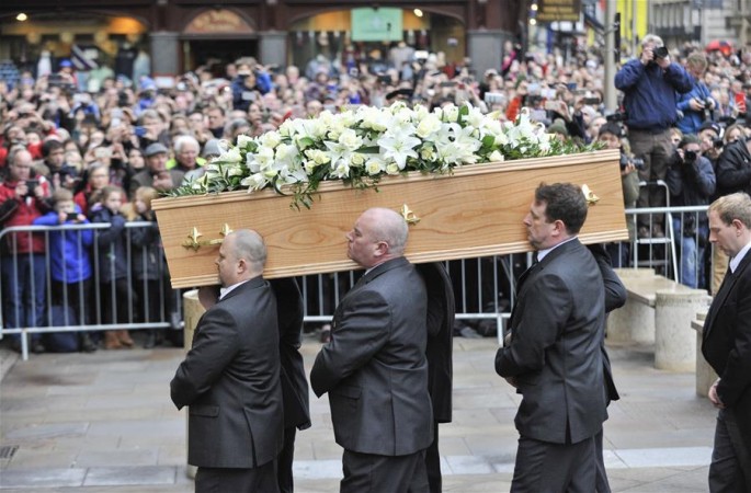 英 케임브리지, 장례식으로 호킹과 작별