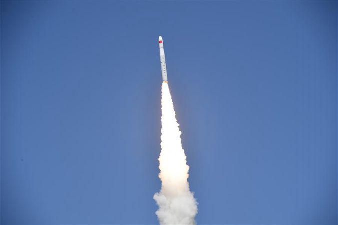 중국 ‘로켓 하나에 5개의 위성’ 실은 ‘주하이1호’ 02조 위성 발사 성공