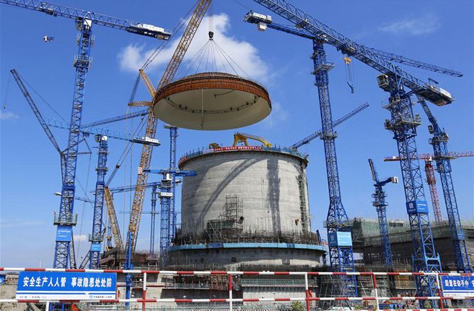 中 독자 개발 3세대 핵발전소 ‘화룽1호’ 시범 프로젝트 돔 조립 완성