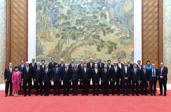 시진핑, ‘글로벌 CEO위원회’ 특별 원탁 서밋에 참석한 외국 대표 접견 및 담화