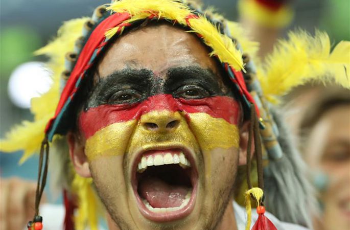 축구—F조: 독일, 2:0으로 스웨덴 제압