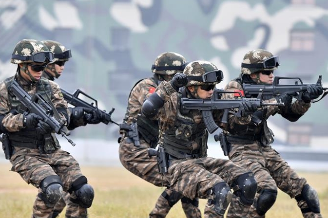 푸젠 무장경찰: 특전훈련으로 정예부대 연마