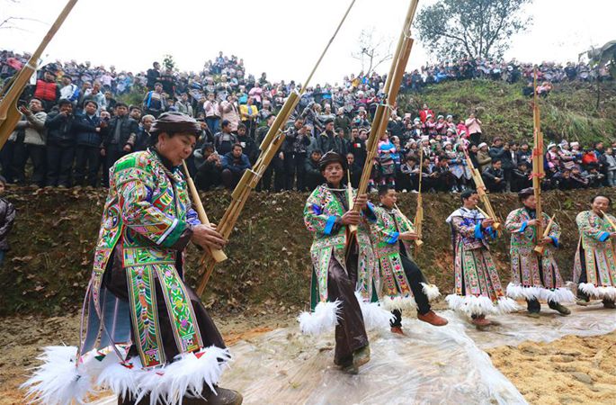 구이저우 룽장:먀오족 마을,전통 명절 축하