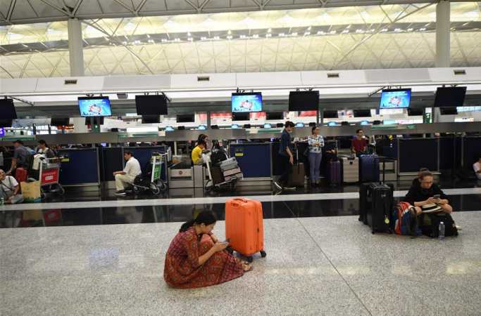 불법집회 영향으로 홍콩국제공항 ‘반마비’ 상태에 빠져