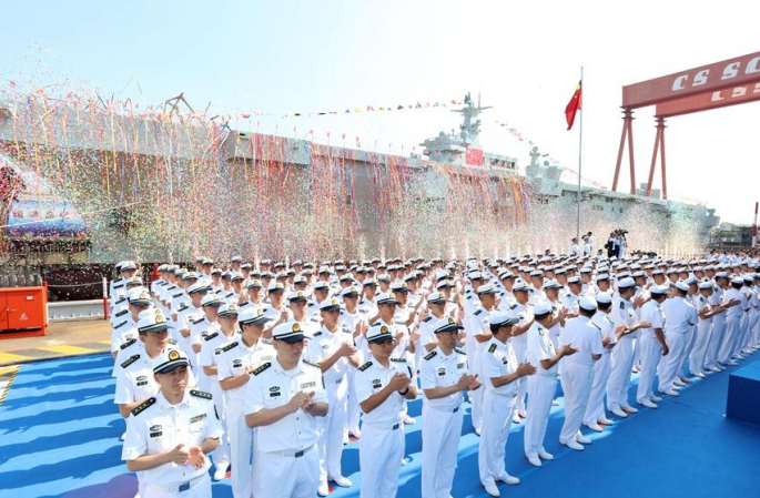중국, 강습상륙함 첫 함정 진수