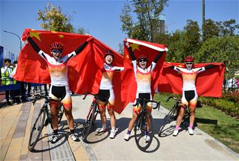 도로자전거—여자 도로 단체전: 중국팀 금메달 획득