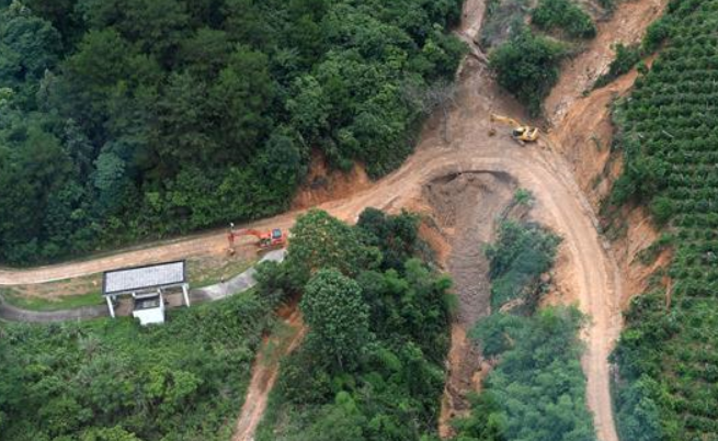 광시 양숴: 폭우·산사태로 막혔던 도로 개통