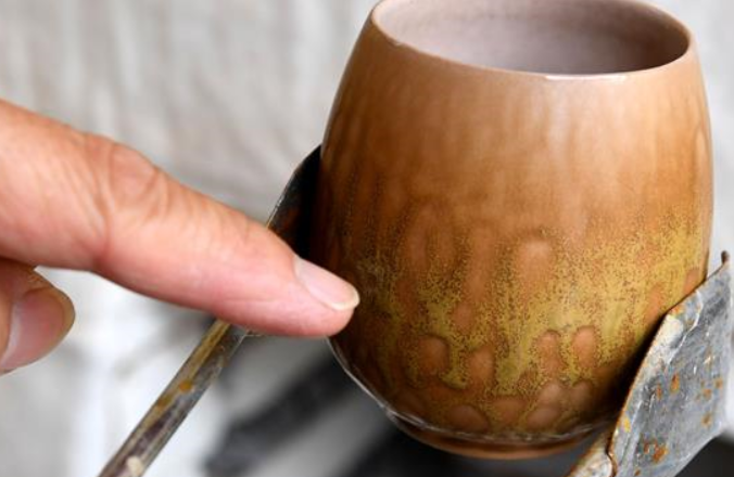 천년 가마의 불: 꺼지지 않고 영원한 아름다움 탐구