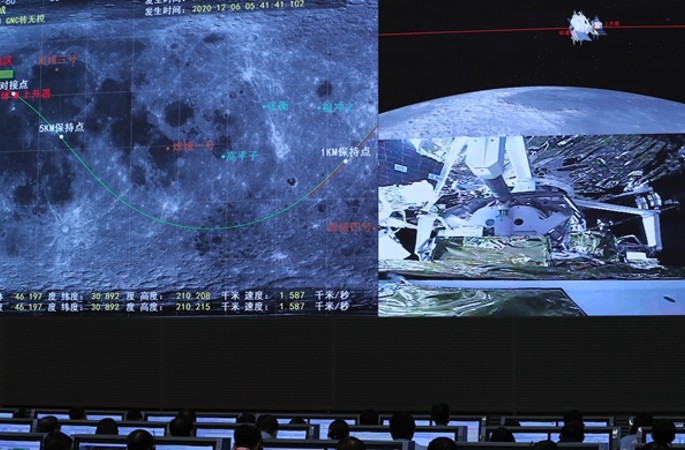 중국, 최초 달 궤도에서 도킹 성공…창어5호 궤도에서 샘플 옮겨